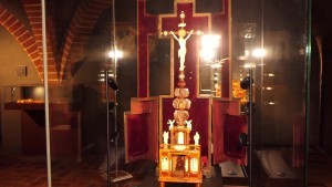 Malbork. XVII-wieczny ołtarzyk bursztynowy ? nowy zakup Muzeum Zamkowego. Wideo