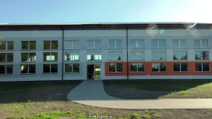 Miłoradz. Budowa hali sportowej przy Zespole Szkół i Przedszkola na finiszu. Wkrótce uroczyste otwarcie obiektu. 