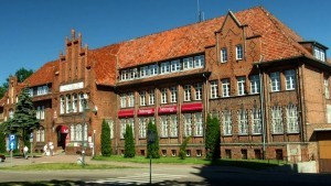 Malbork. Nadzwyczajna sesja Rady Powiatu ? w porządku obrad odwołanie Skarbnika Powiatu. Oglądaj na żywo.