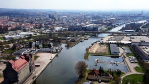 Droga wodna do Elbląga z nowym terminem ? co oznaczają opóźnienia dla portu i regionu?