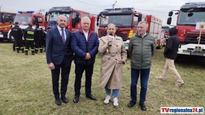 Strażacka moc w Nowym Stawie - I Powiślańsko-Żuławski Piknik OSP przyciągnął tłumy i dziesiątki jednostek. Wideo i zdjęcia