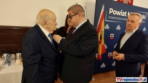 Lekarz z misją ? Tadeusz Woźny odznaczony za zasługi dla ochrony zdrowia. Wideo i zdjęcia