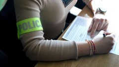Tczew. 16-latka zatrzymana za wyłudzenie pieniędzy metodą na policjanta.