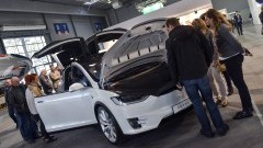 Polacy coraz rzadziej odwiedzają salony samochodowe. Czwarty kwartał…