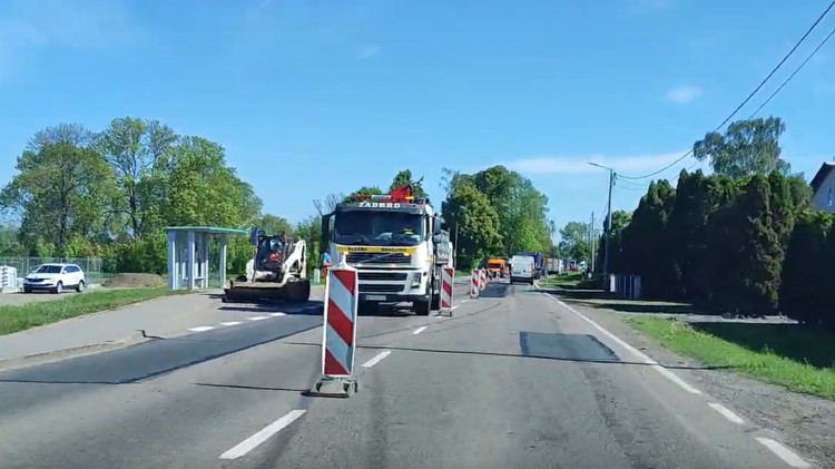 DK55. Chwilowe utrudnienia na odcinku w Dębinie. Wideo