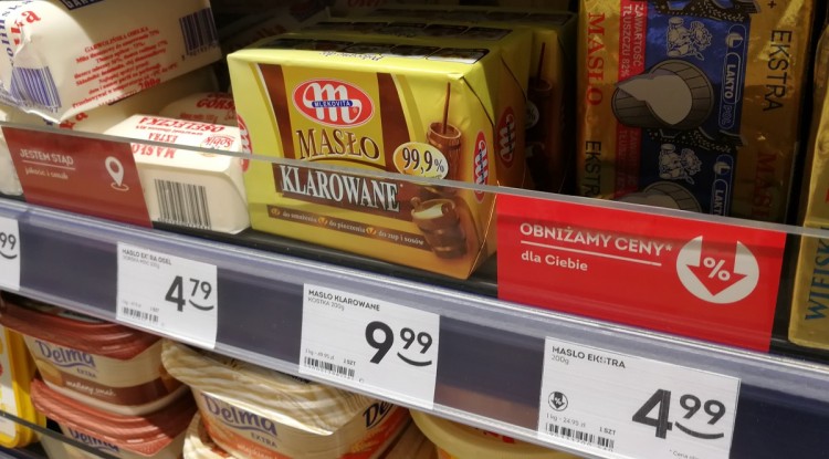 Masło drożeje na potęgę, a sklepy robią coraz mniej promocji. Spadki…