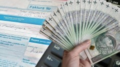 Miliardy złotych krążą na fikcyjnych fakturach. W pół roku fiskus…