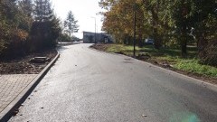 Trwają prace drogowe na ulicach Bankowej i Bema w Nowym Stawie.