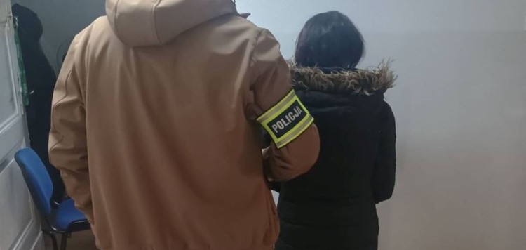 45-latka zatrzymana za kradzież podczas sprzątania domu.