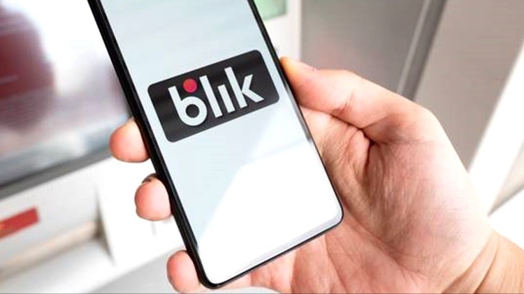 54-latek stracił blisko 100 tys. zł po telefonie od fałszywego pracownika…