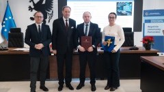 Nowe pojazdy i syreny dla OSP w powiecie nowodworskim dzięki funduszom unijnym.