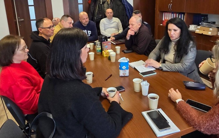 Nadzwyczajne posiedzenie Powiatowego Zespołu Kryzysowego po pożarze…