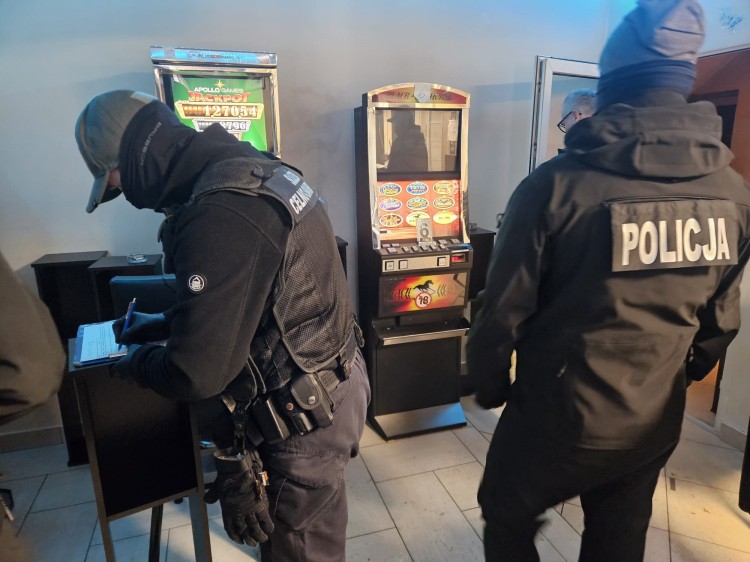 Zlikwidowano nielegalny salon gier w Nowym Dworze Gdańskim!