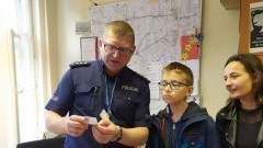 Nowy Dwór Gdański: Uczniowie sprawdzali wiedzę matematyczną policjantów