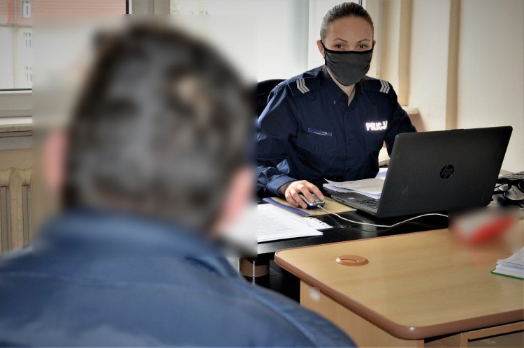 Tczew. Pijany kierowca spowodował wypadek i uciekł z miejsca zdarzenia.…