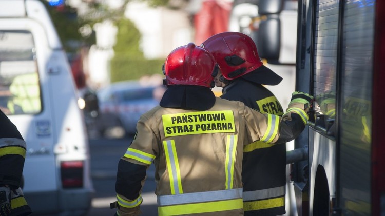 Pożar poddasza w Nowej Kościelnicy – raport nowodworskich służb…