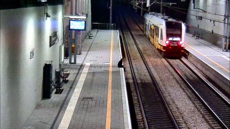 Gdańsk. Chciała popełnić samobójstwo. Uratowali ją ochroniarze PKM.…