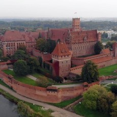 Budowa kamienic na Starym Mieście w Malborku - październik 2020 [foto,…