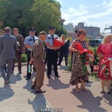 Mieszkańcy Malborka oddali hołd ofiarom rzezi wołyńskiej i bojownikom…