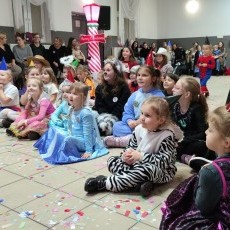 Kolorowy bal karnawałowy dla dzieci z Gminy Miłoradz - fotorelacja