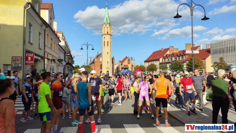 Bieg dla Sybiraków i wielki zlot motocykli. Nowy Staw przyciągnął…